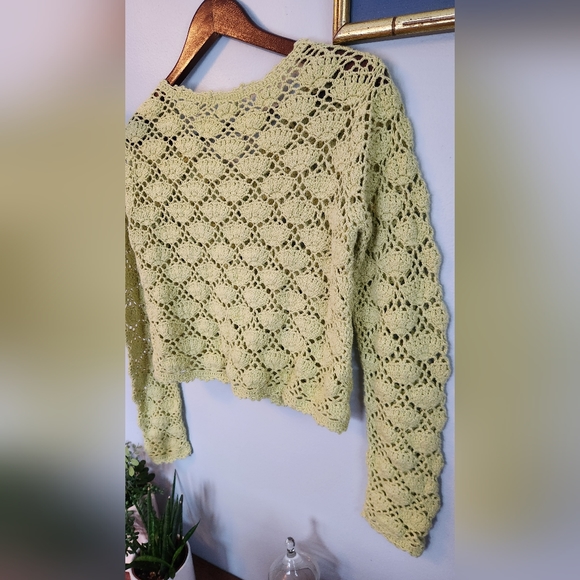 Moda Int'l Women's Yellow/Green Lattice Diamond Knit Button Crochet Sweater - Picture 2 of 6